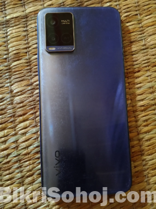 Vivo y21